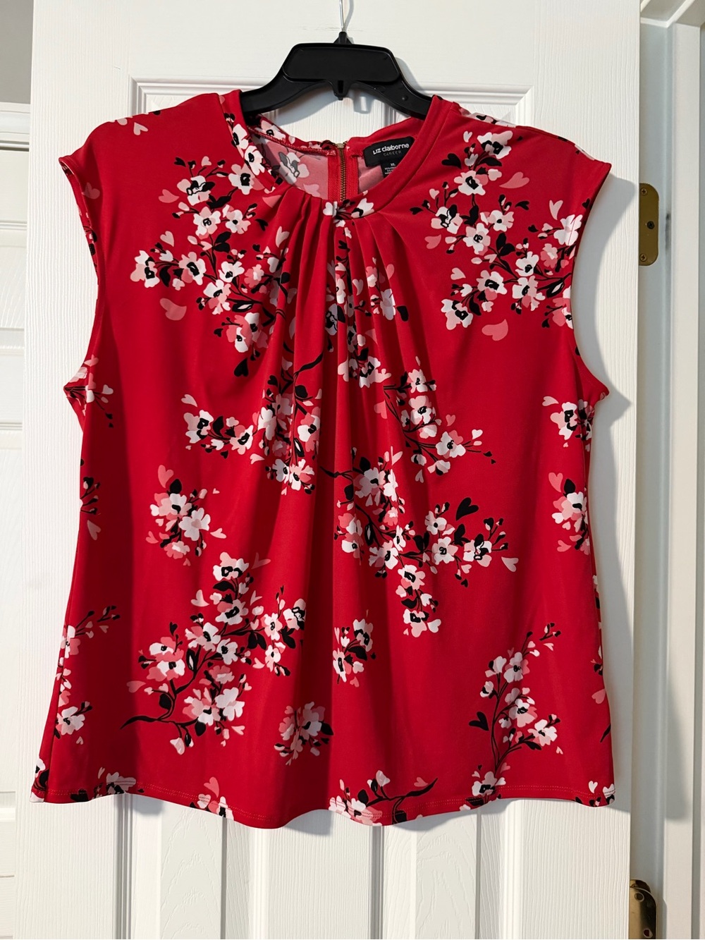 Liz Claiborne Red Floral Pleated-Neck Cap Sleeve Top